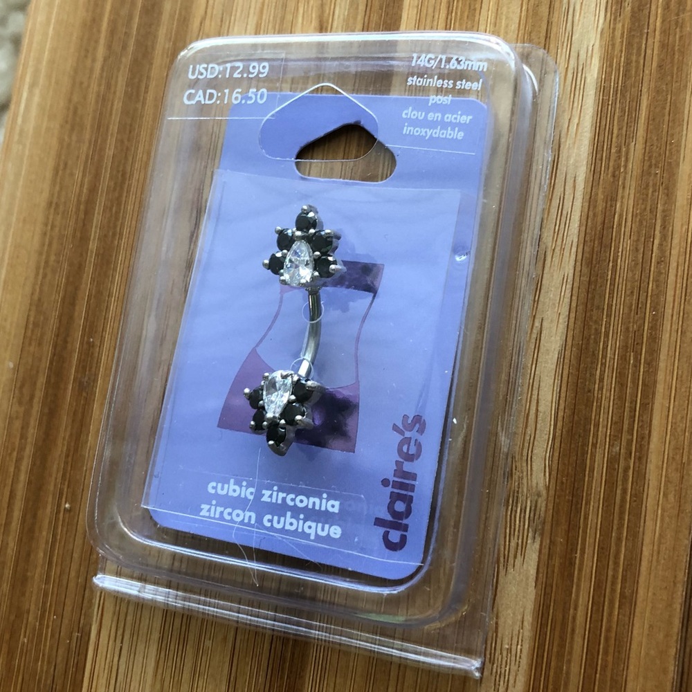 free 🌿 black and silver belly ring